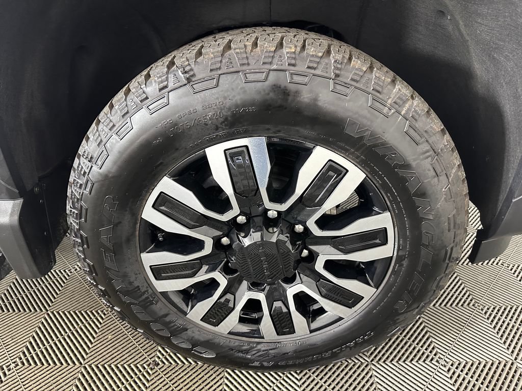 Used 2025 GMC Sierra 3500 Denali Ultimate w/ LPO, GMC Protection Package AWD/4WD image 34