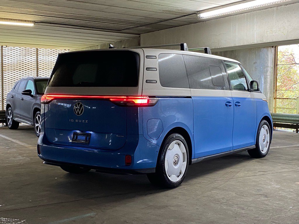 New 2025 Volkswagen ID. Buzz 1st Edition image 3