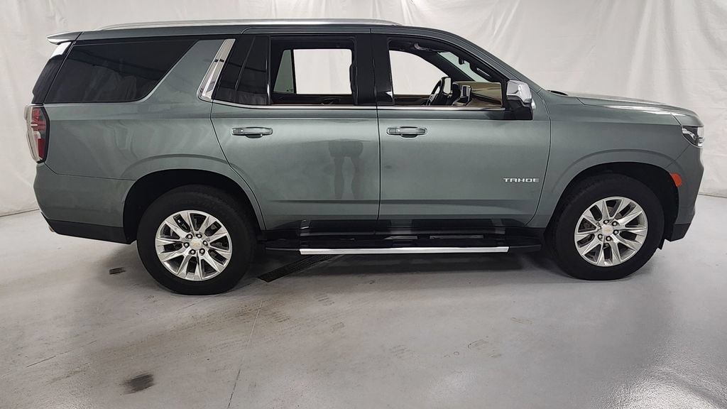Used 2024 Chevrolet Tahoe Premier AWD/4WD image 2