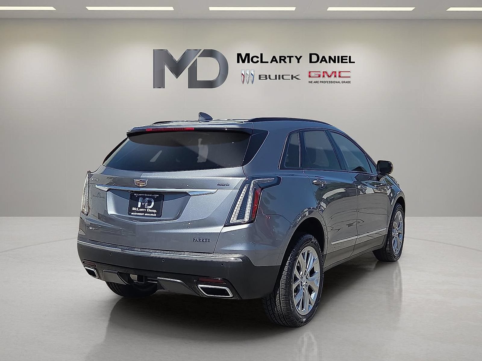 Certified 2021 Cadillac XT5 Sportv w/ LPO, Floor Liner Package AWD/4WD image 14