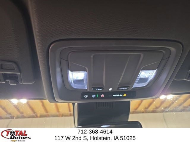 Used 2025 Chevrolet Silverado 3500 LT AWD/4WD image 18