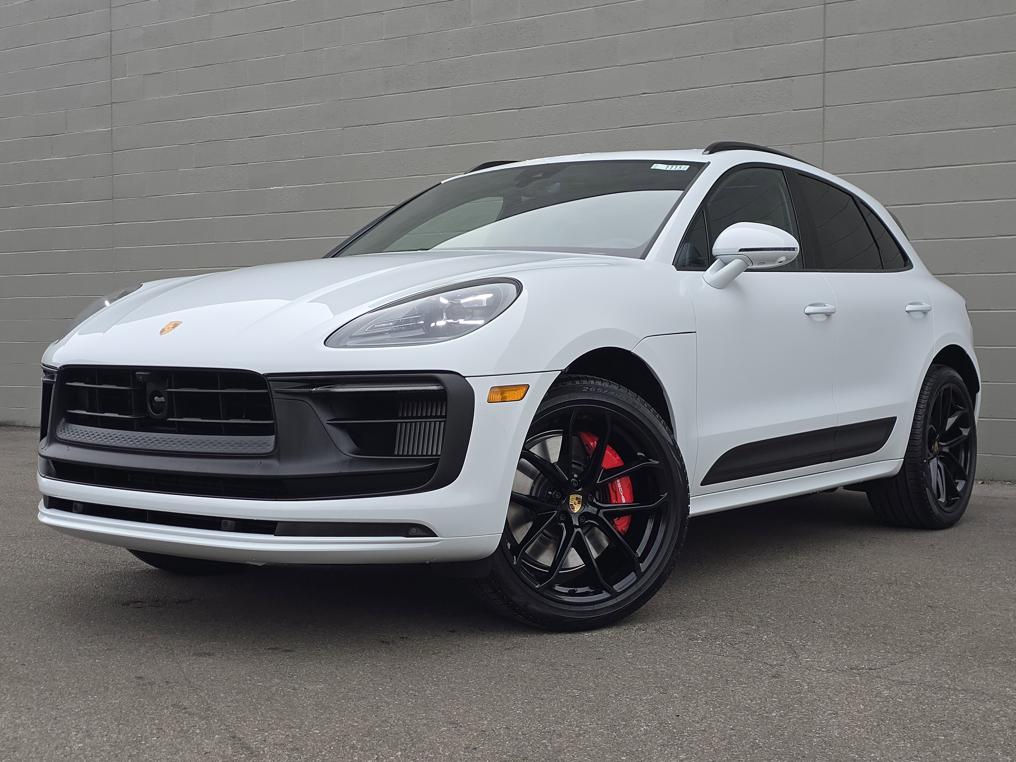 New 2026 Porsche Macan GTS image 1