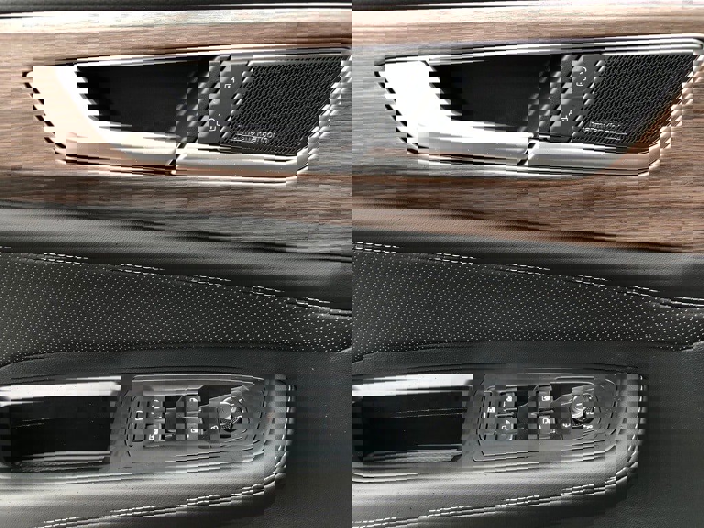 New 2025 Volkswagen Atlas SEL Premium R-Line image 12