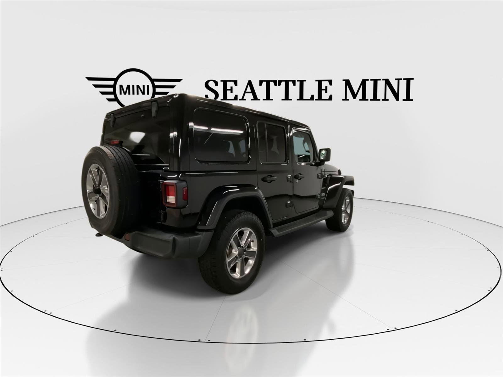 Used 2021 Jeep Wrangler Unlimited Sahara w/ Uconnect 4C Nav & Sound Group image 11