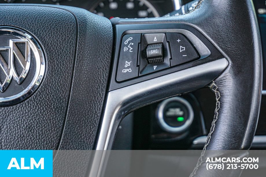 Used 2021 Buick Encore Preferred AWD/4WD image 29