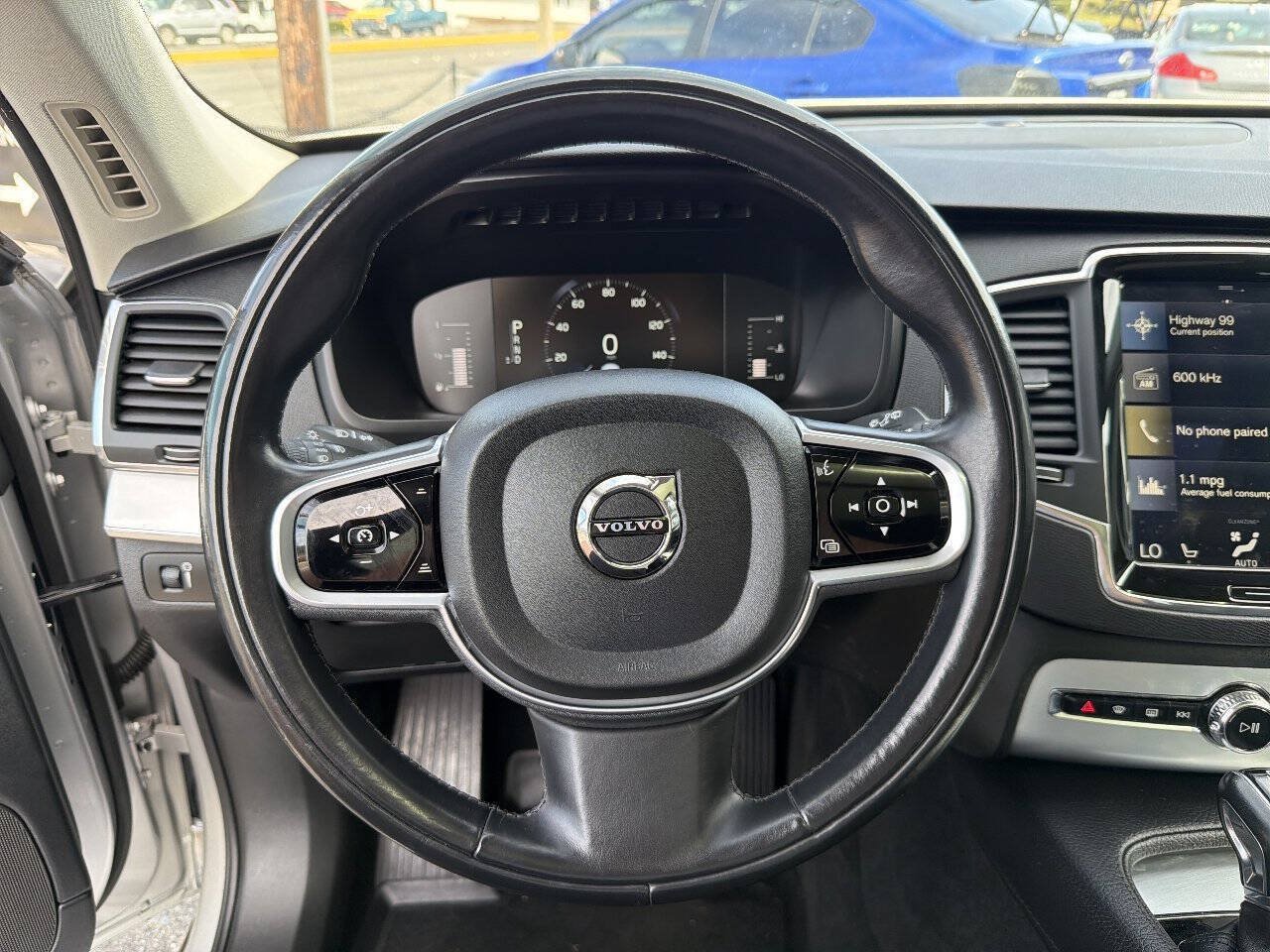 Used 2018 Volvo XC90 T5 Momentum w/ Convenience Package AWD/4WD image 34