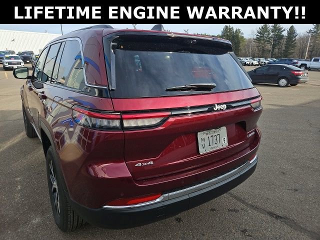 Used 2024 Jeep Grand Cherokee Limited w/ Luxury Tech Group II AWD/4WD image 13