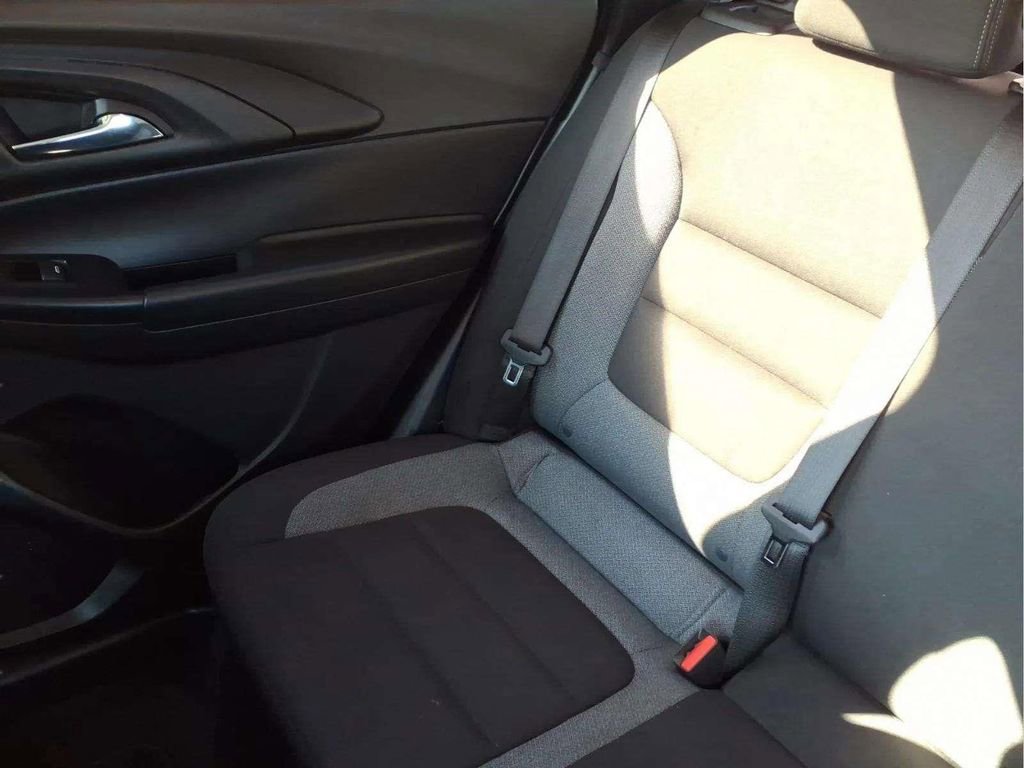 Used 2025 Chevrolet TrailBlazer LT image 17