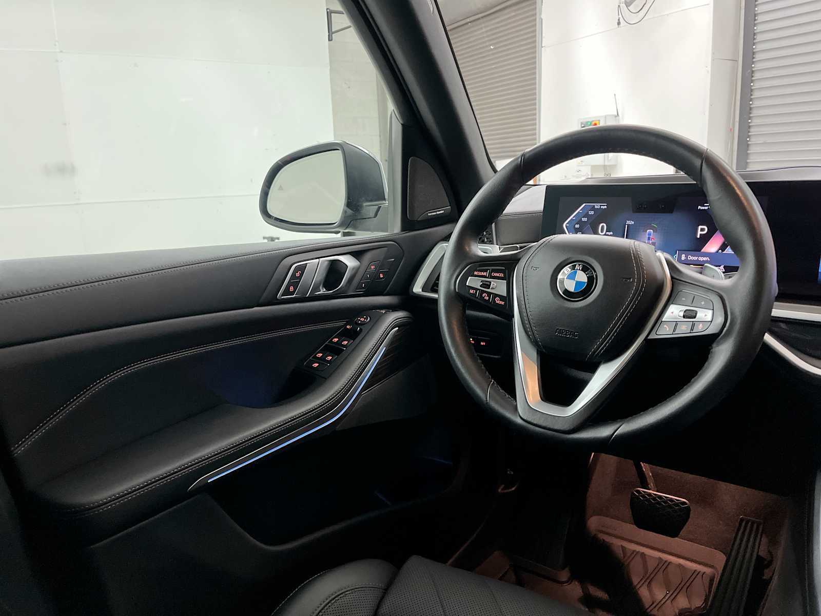 Used 2024 BMW X5 xDrive40i w/ Premium Package AWD/4WD image 15