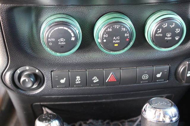 Used 2012 Jeep Wrangler Sahara w/ Connectivity Group AWD/4WD image 14