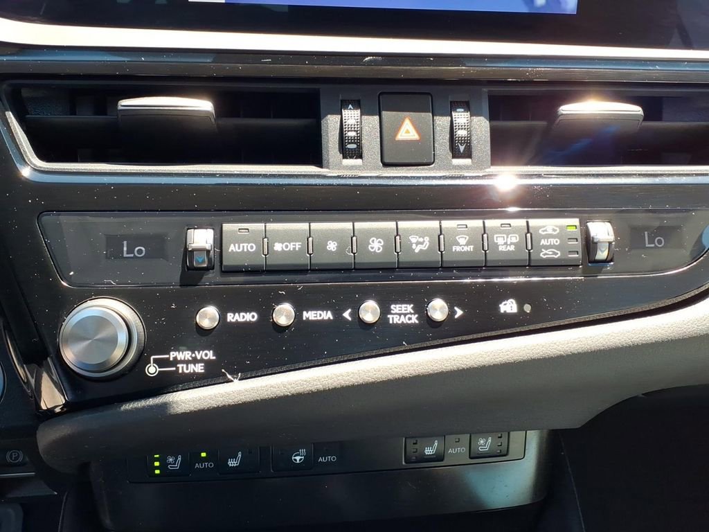 Used 2023 Lexus ES 350 w/ Premium Package FWD image 8