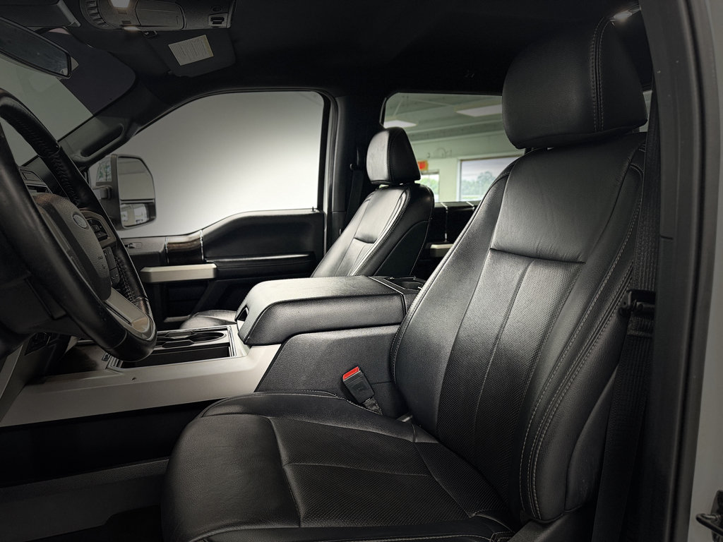 Used 2022 Ford F250 Lariat w/ Lariat Ultimate Package AWD/4WD image 13