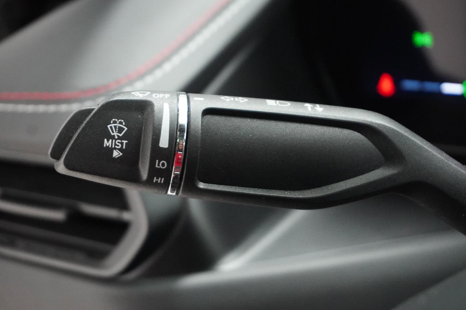 Used 2024 Dodge Charger R/T w/ Plus Group image 21