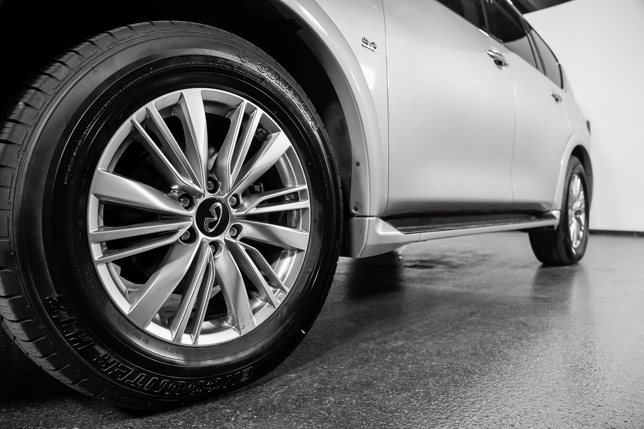 Used 2019 INFINITI QX80 Luxe w/ Proassist Package RWD image 17