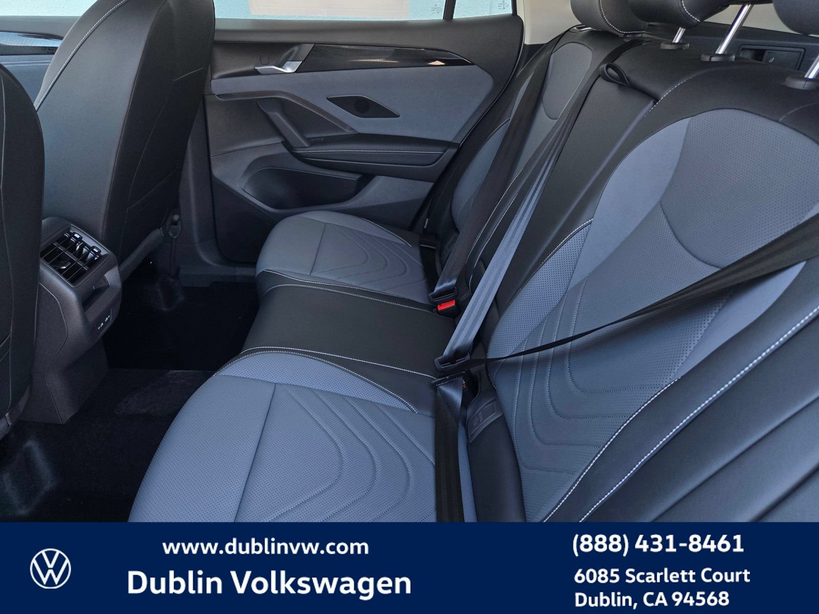 New 2026 Volkswagen Tiguan SE AWD/4WD image 10