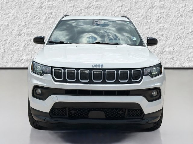 Used 2022 Jeep Compass Latitude AWD/4WD image 6