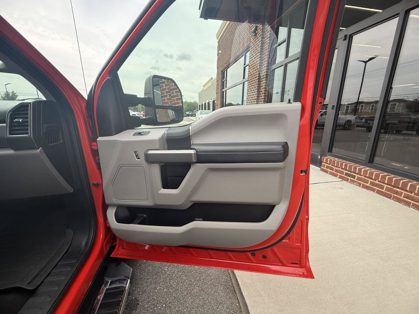 Used 2021 Ford F350 XLT w/ XLT Value Package RWD image 20