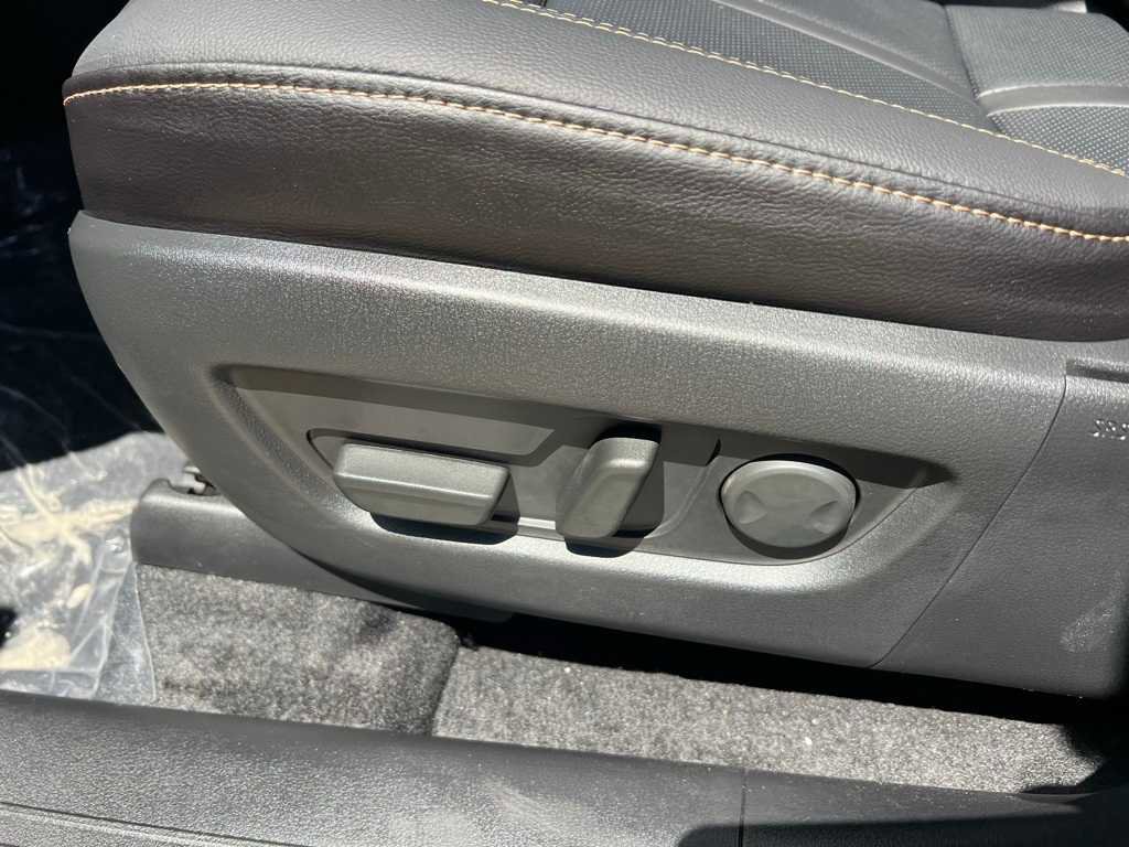 Certified 2025 MAZDA CX-90 3.3 Turbo w/ Preferred Package image 15