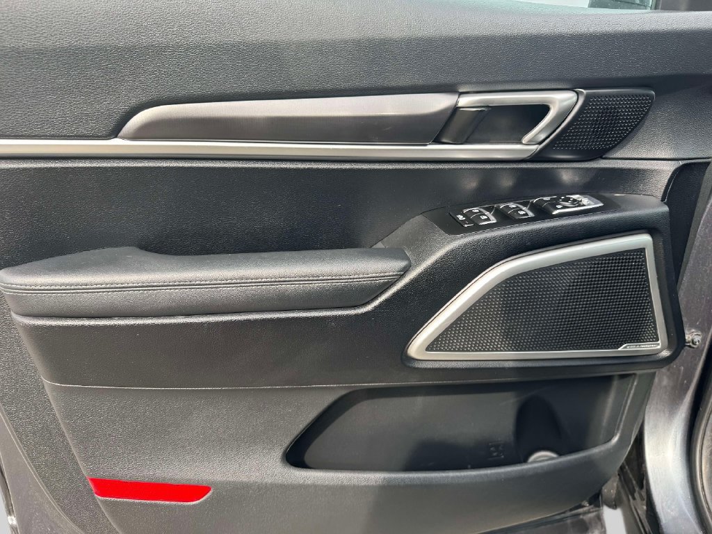 Used 2023 Kia Telluride S AWD/4WD image 17