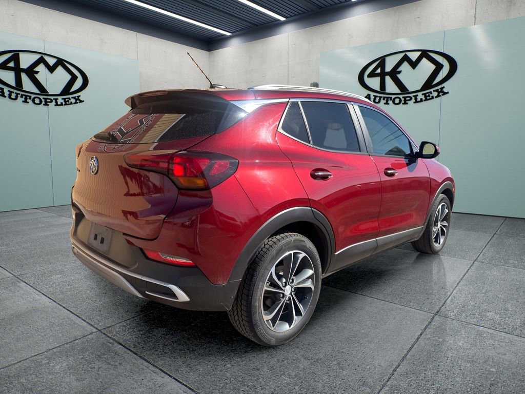 Used 2022 Buick Encore GX Select image 3