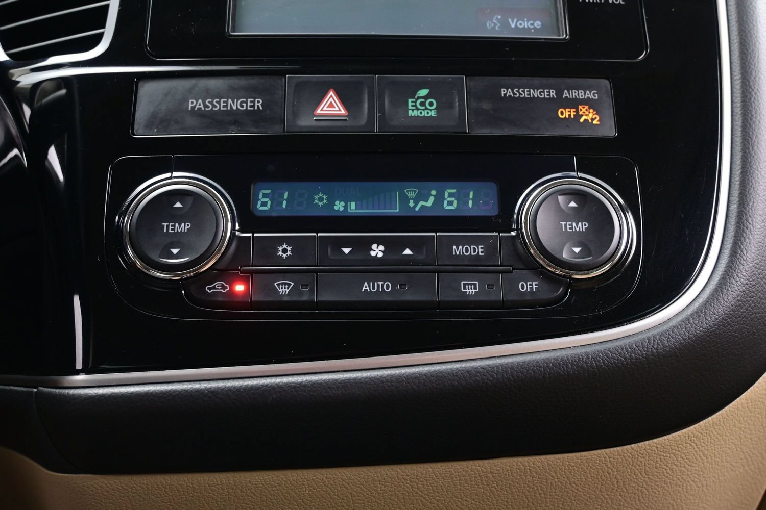 Used 2015 Mitsubishi Outlander SE AWD/4WD image 22