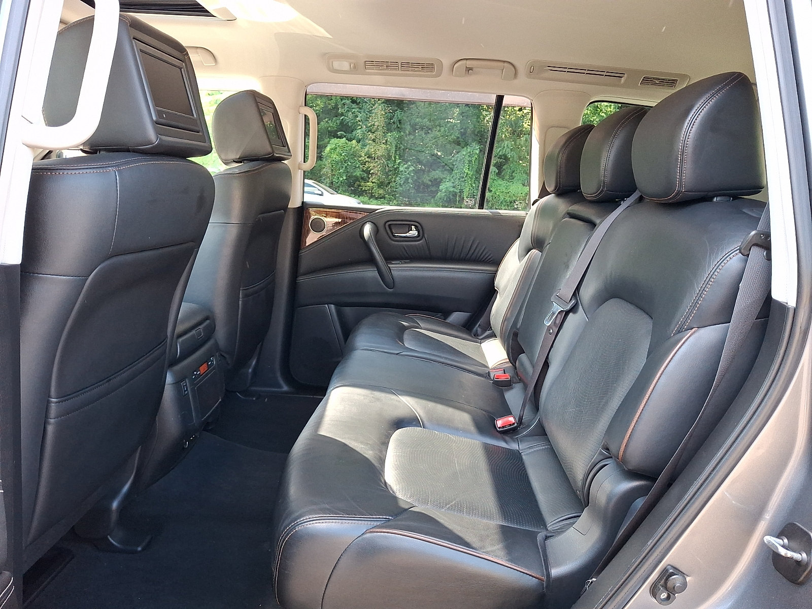 Used 2017 Nissan Armada Platinum AWD/4WD image 11