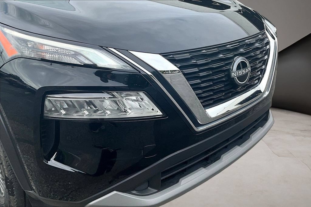 Certified 2023 Nissan Rogue SV AWD/4WD image 32