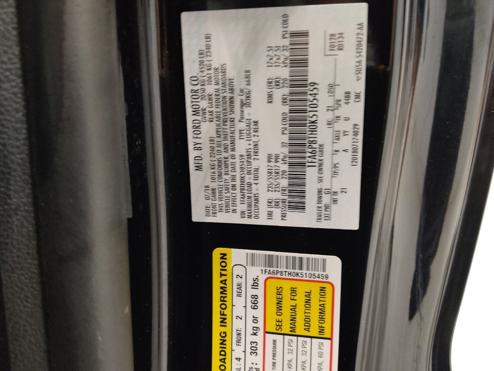 Used 2019 Ford Mustang Coupe RWD image 33