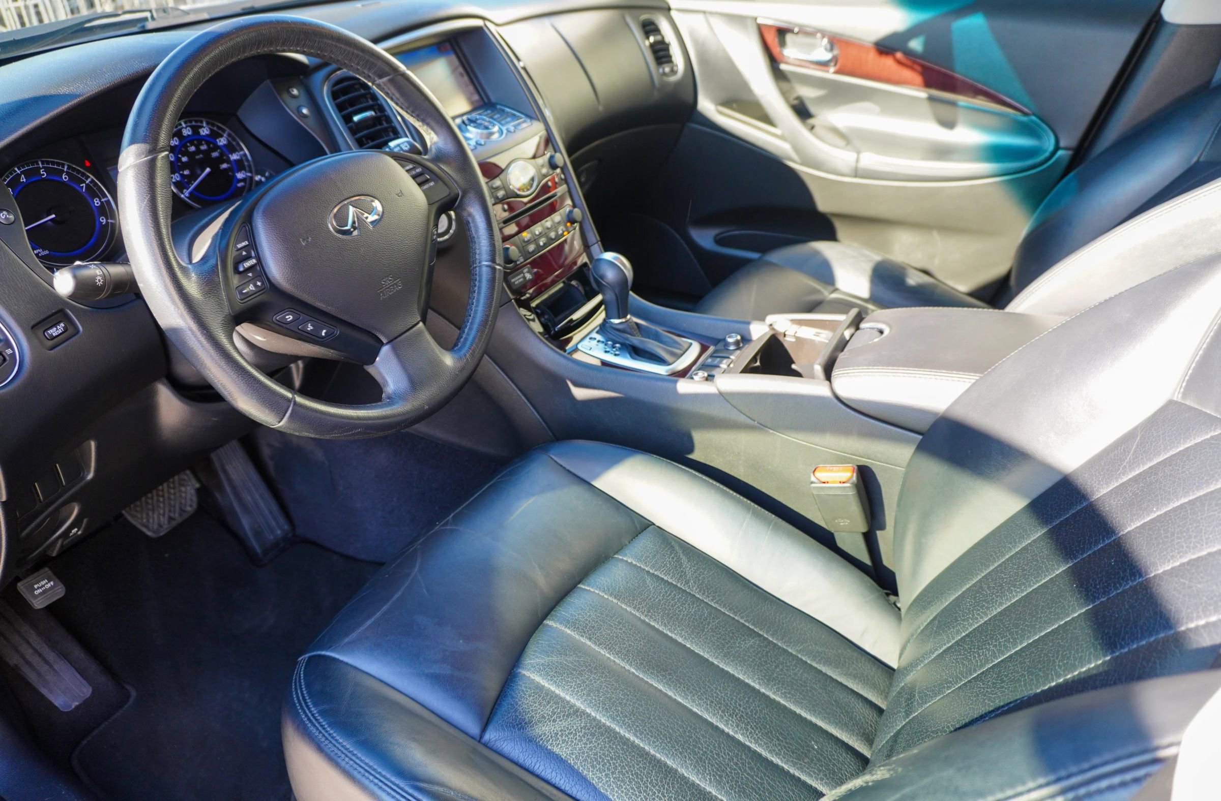 Used 2013 INFINITI EX37 Journey w/ Premium Pkg image 18