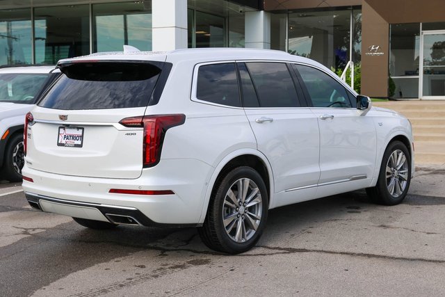 Used 2023 Cadillac XT6 Premium Luxury w/ Technology Package image 3