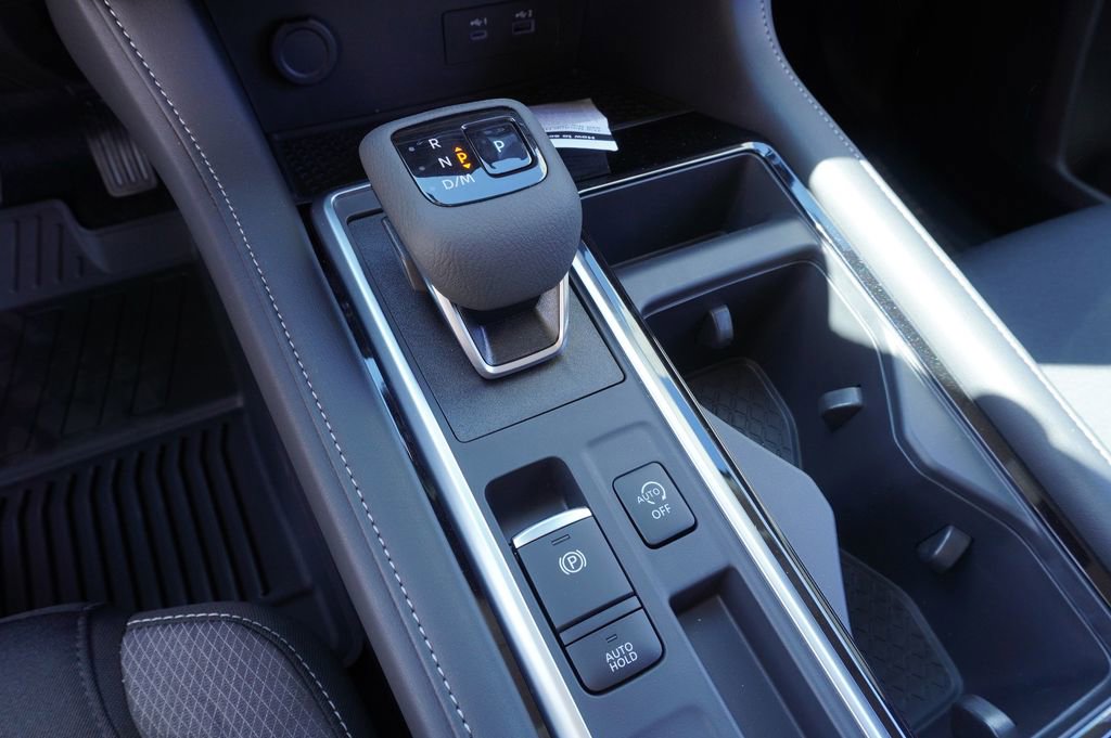 New 2025 Nissan Pathfinder SV image 19