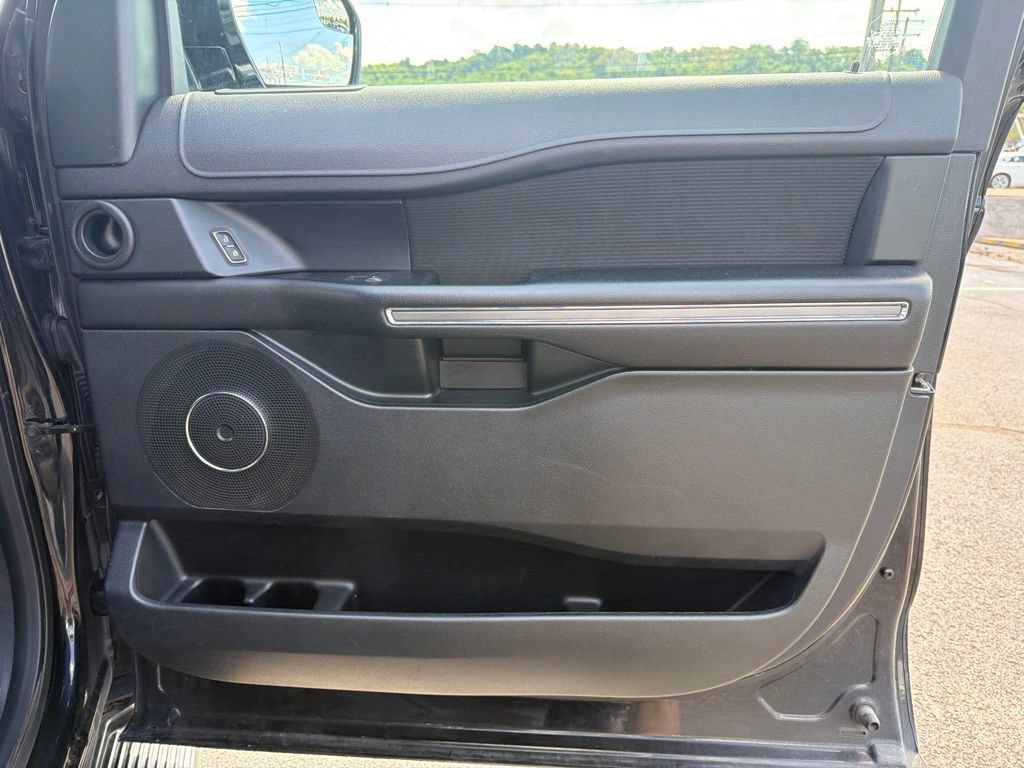 Used 2019 Ford Expedition Max XLT AWD/4WD image 37