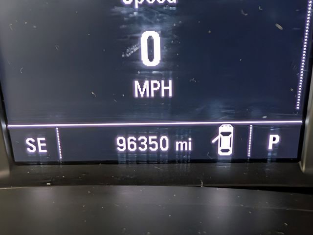 Used 2018 Chevrolet Equinox LT image 19