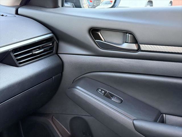 Used 2025 Nissan Altima 2.5 S image 34
