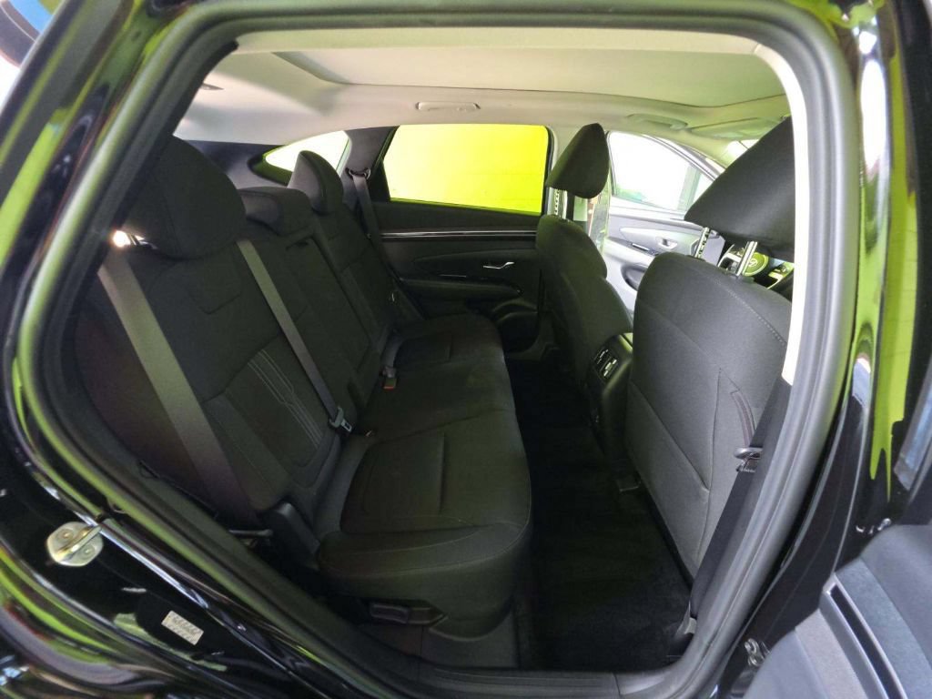 Used 2022 Hyundai Tucson SEL w/ Cargo Package AWD/4WD image 3