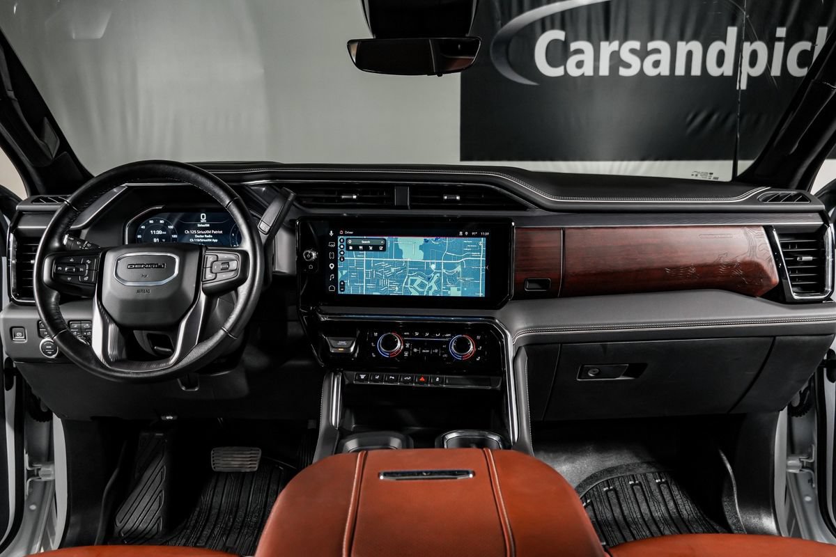 Used 2024 GMC Sierra 3500 Denali Ultimate AWD/4WD image 14
