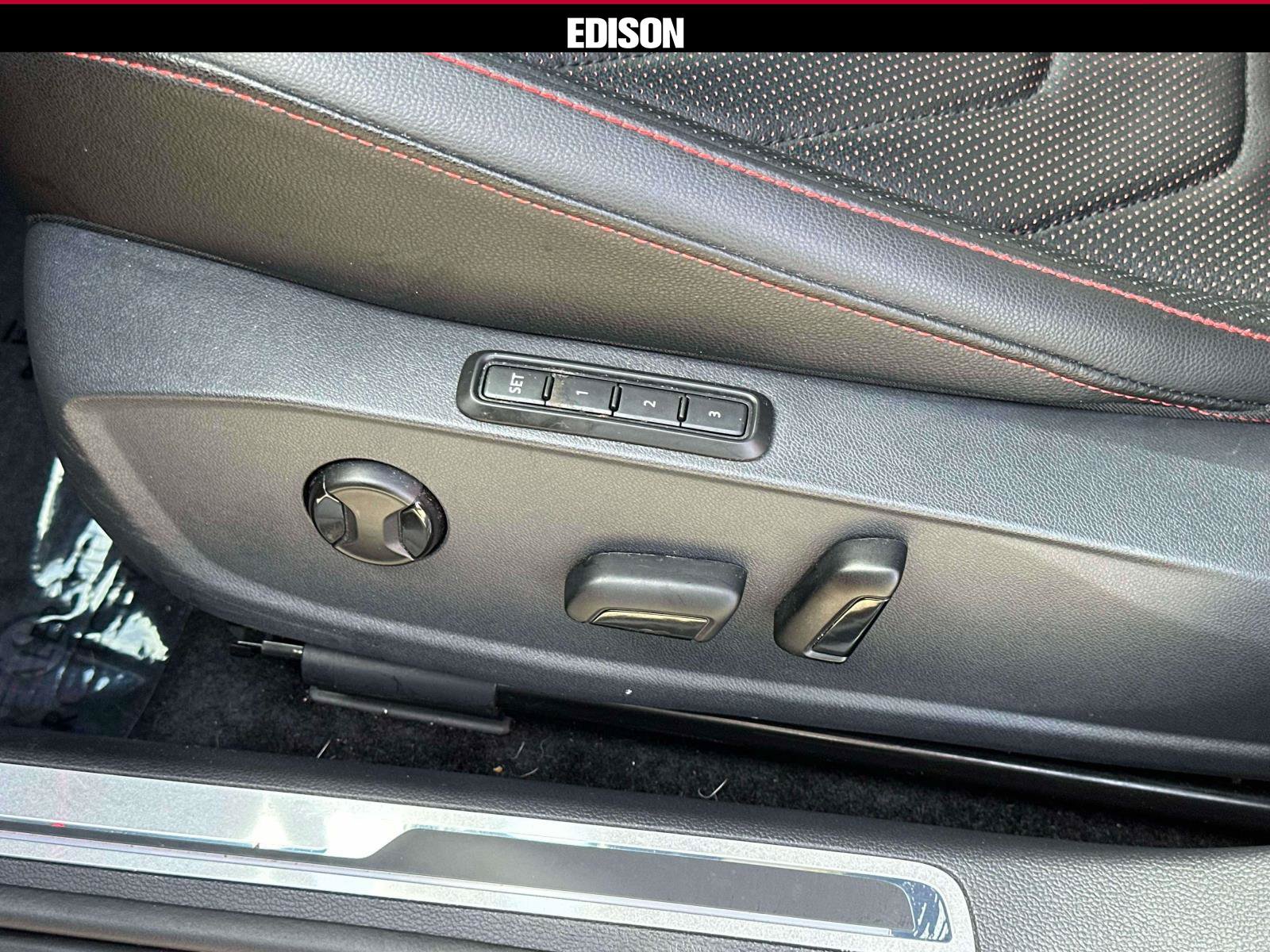 Used 2024 Volkswagen Jetta GLI Autobahn FWD image 18