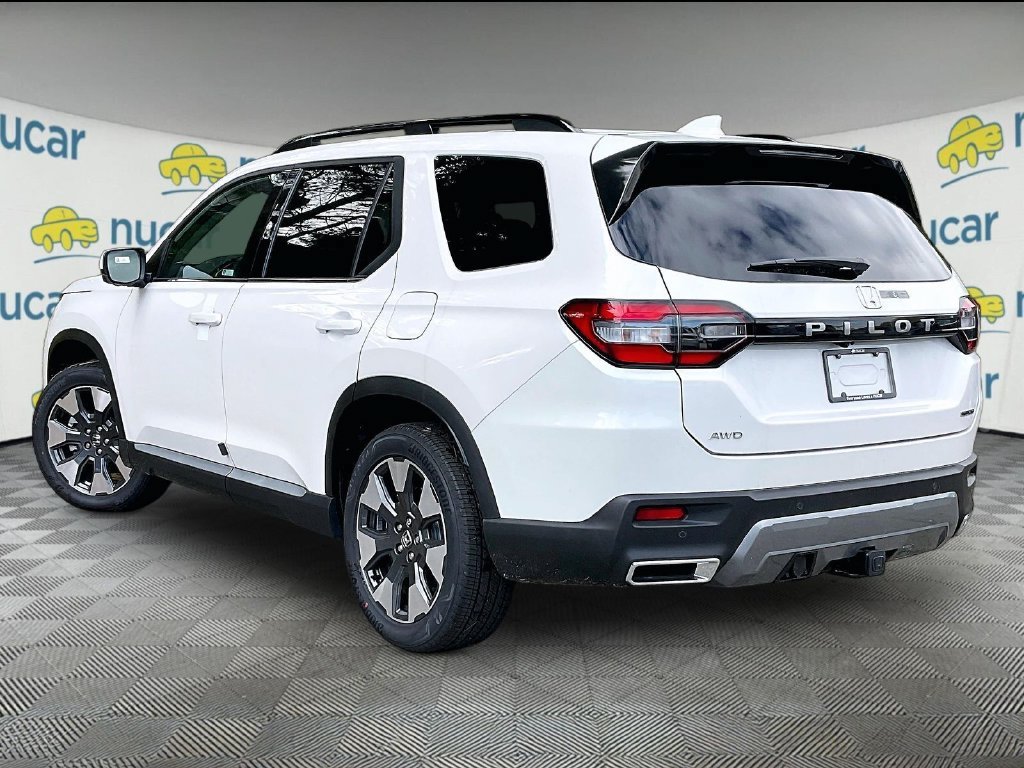 New 2026 Honda Pilot Touring image 5