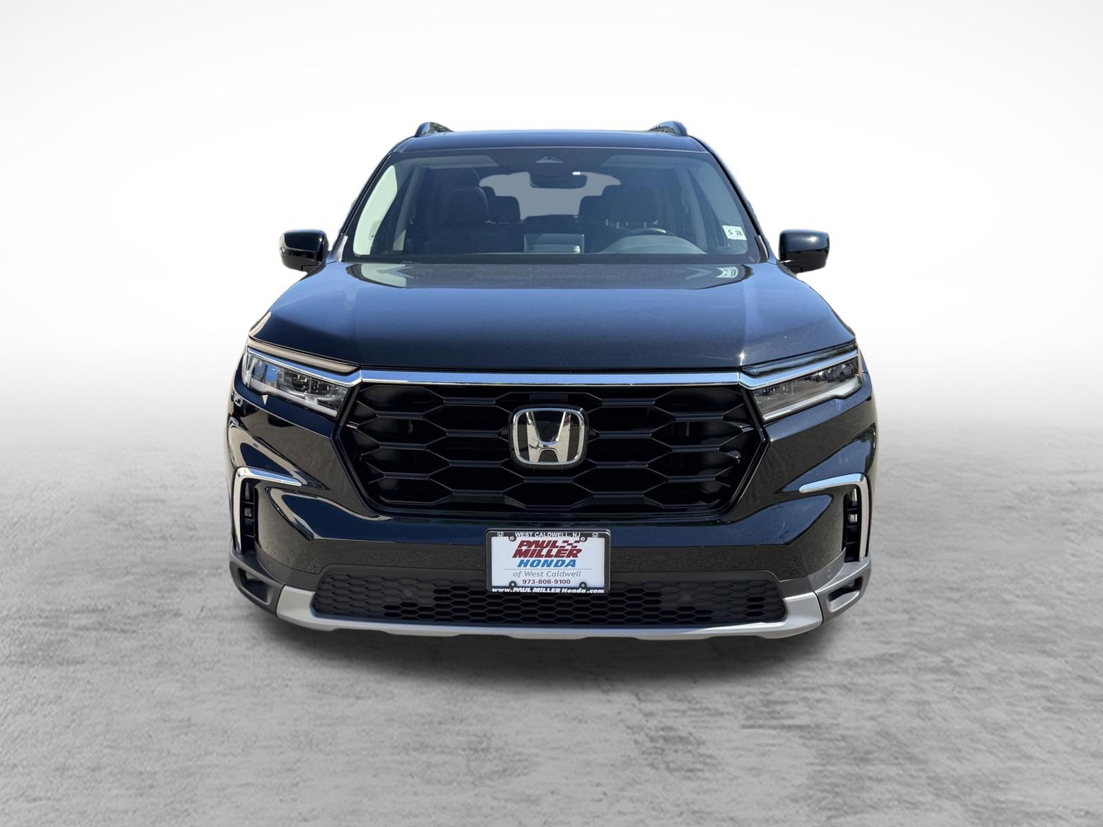 Used 2023 Honda Pilot Touring video 2