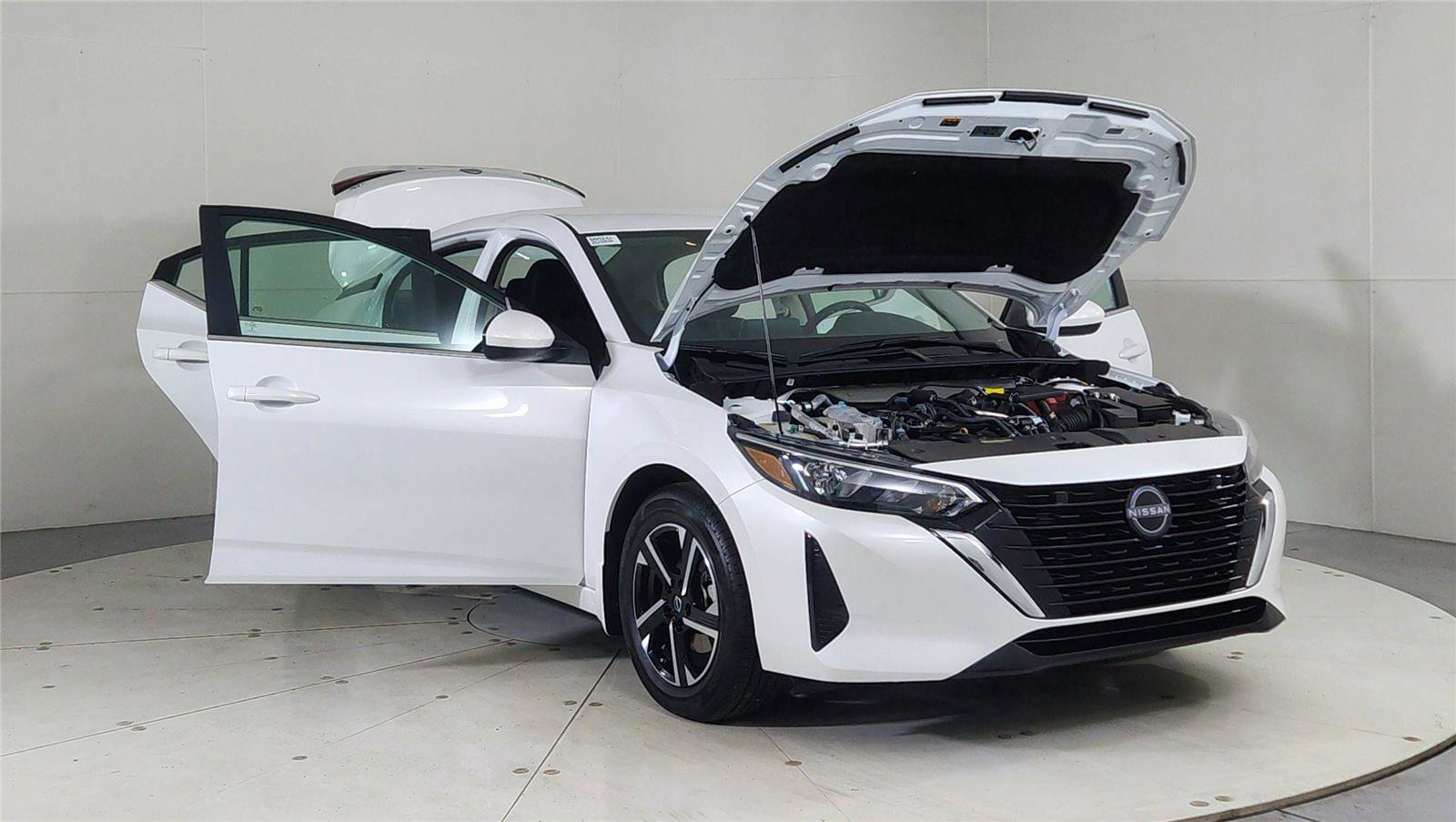 Used 2024 Nissan Sentra SV image 9