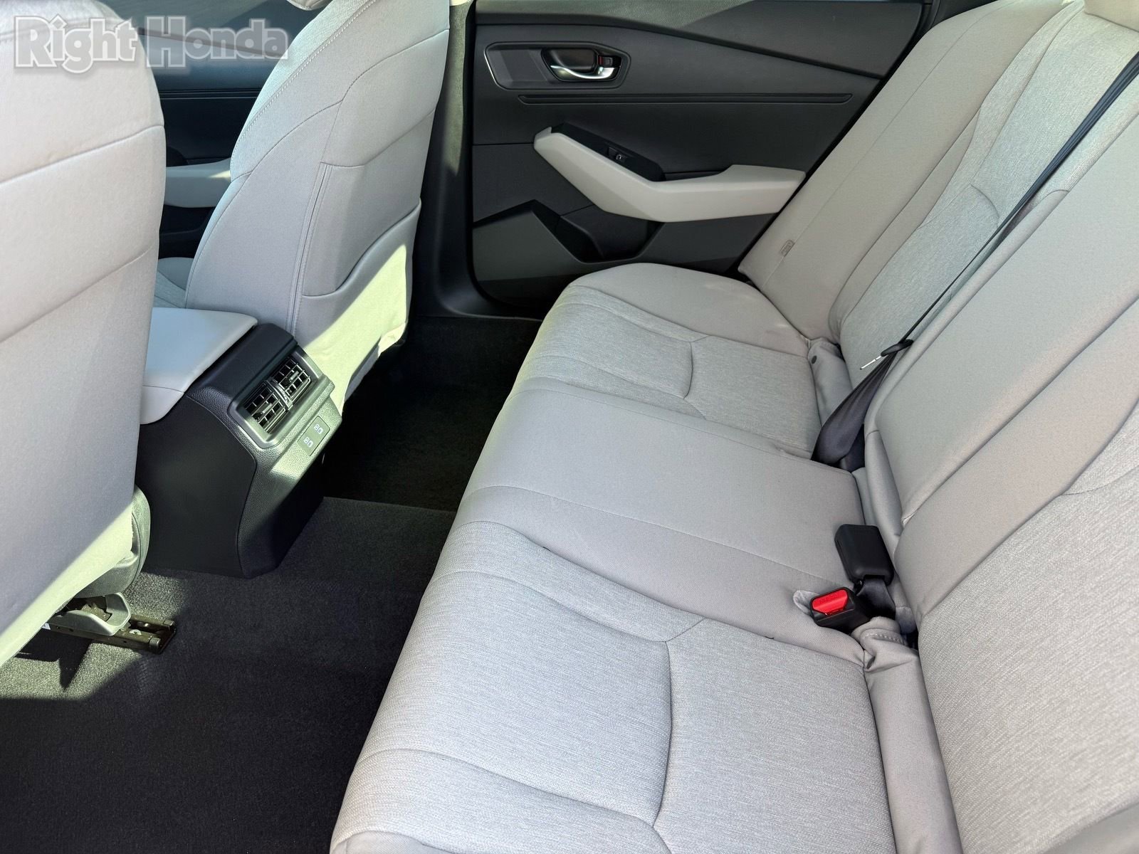 Certified 2025 Honda Accord LX image 28