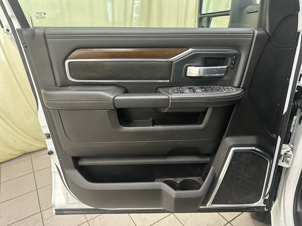 Used 2024 RAM 2500 Laramie image 32