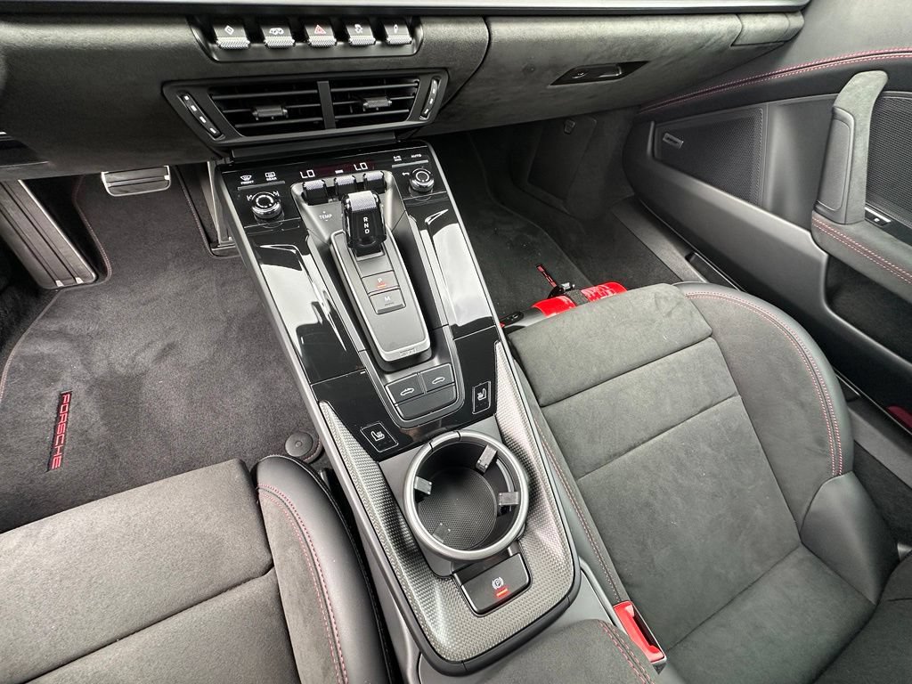Certified 2026 Porsche 911 Targa 4 GTS AWD/4WD image 37