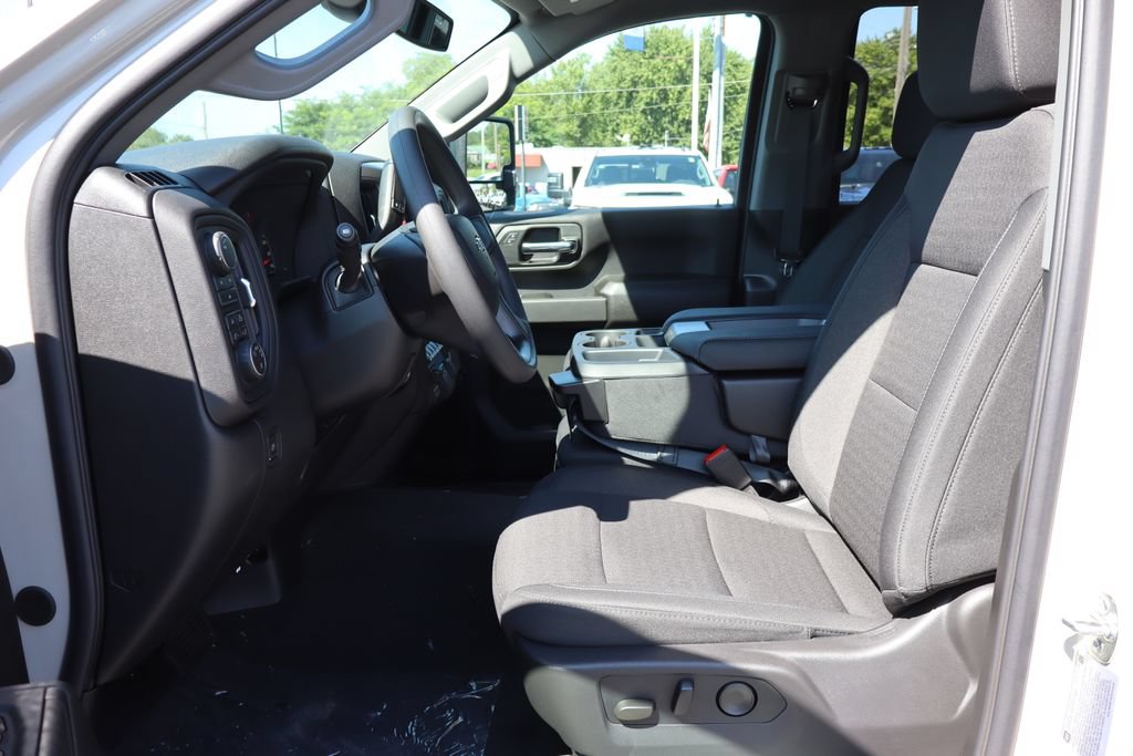 New 2026 Chevrolet Silverado 2500 Custom w/ Custom Value Package AWD/4WD image 6