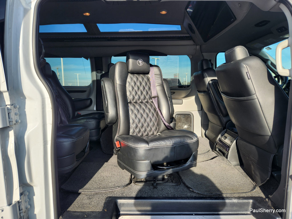 Used 2023 Ford Transit 150 Low Roof AWD image 29