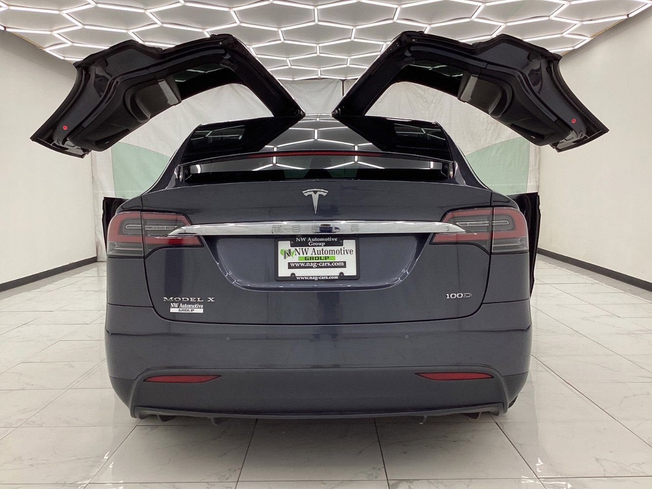 Used 2018 Tesla Model X 100D AWD/4WD image 18