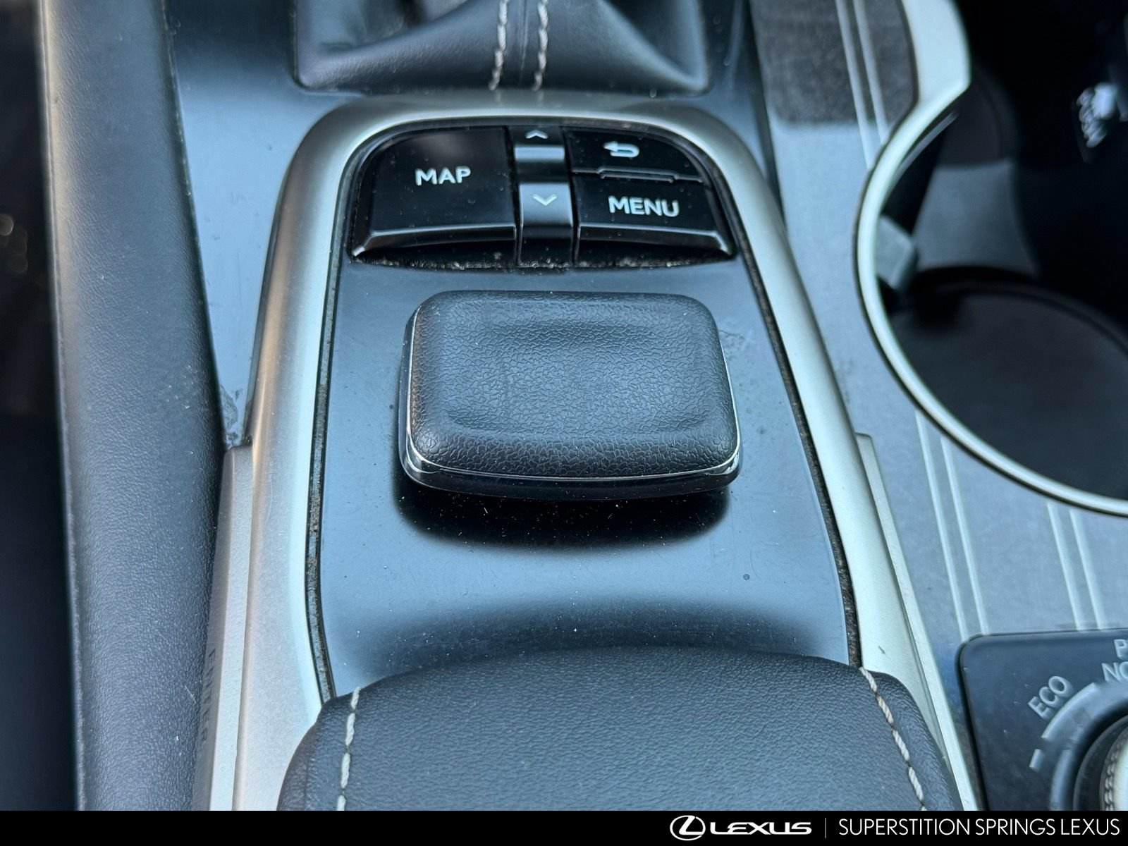 Used 2017 Lexus RX 450h AWD w/ Luxury Package image 33