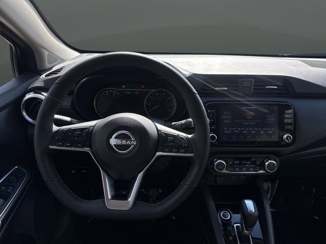 New 2025 Nissan Versa SR w/ Trunk Package image 4