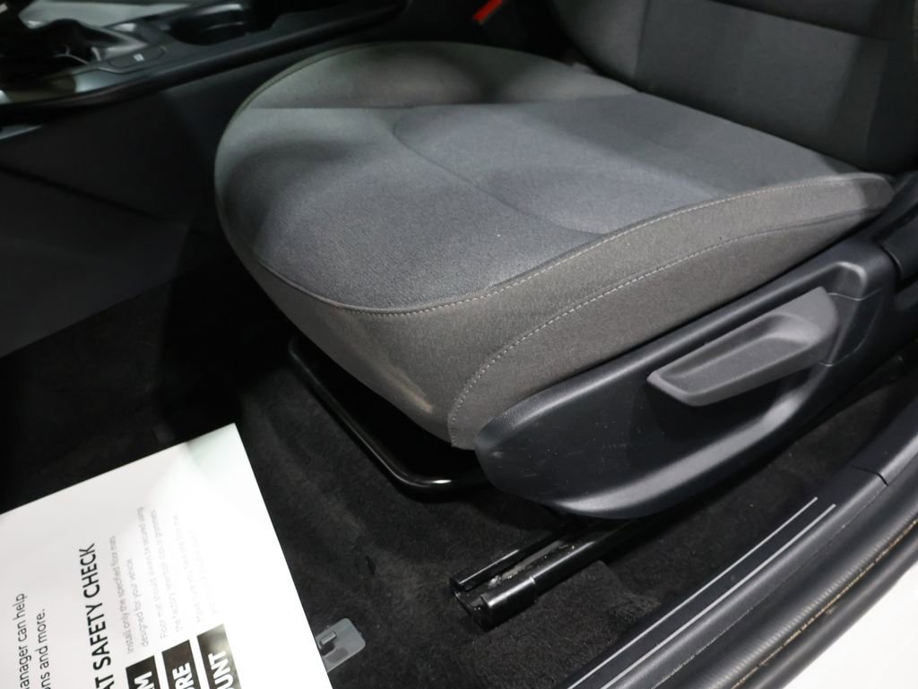 Used 2025 Kia K4 LXS image 12
