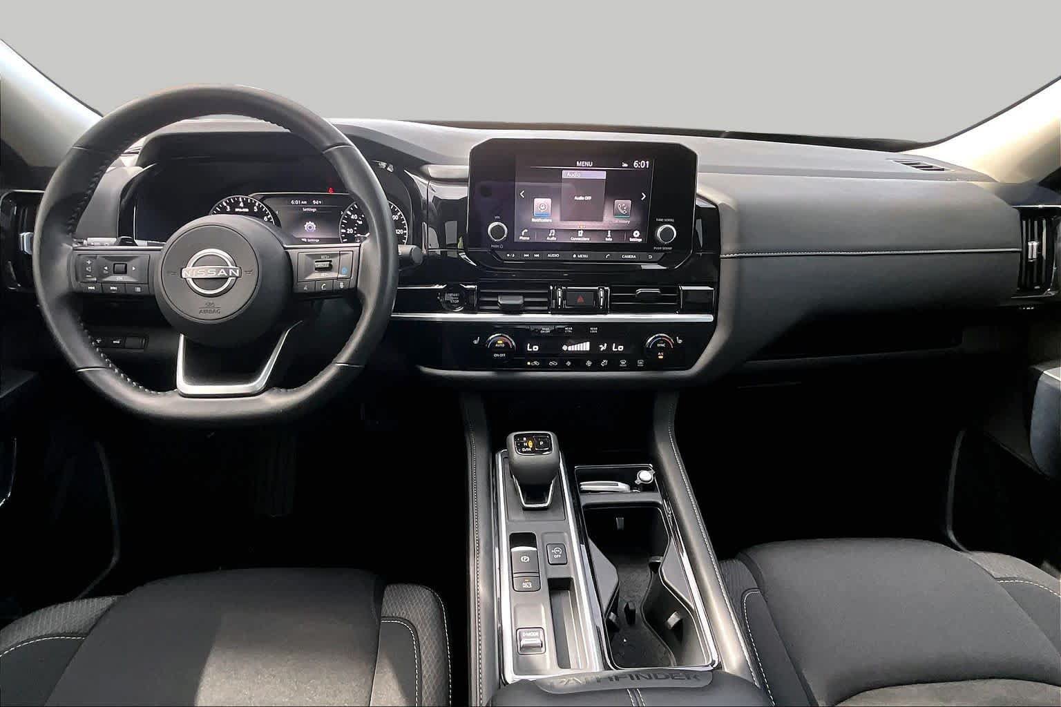 Certified 2025 Nissan Pathfinder SV w/ SV Premium Package FWD image 16